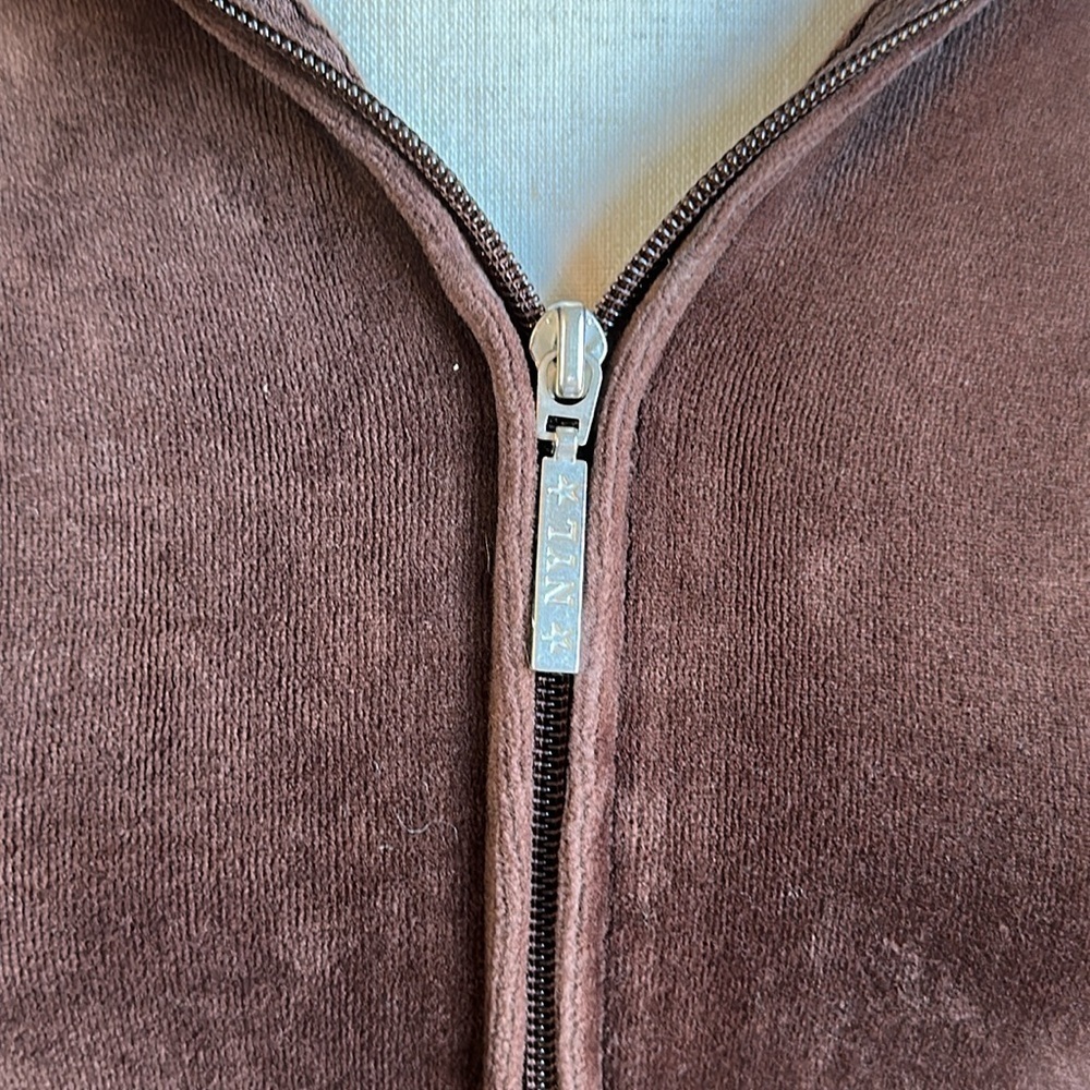 N.Y.L. Chocolate Brown Velour Hoodie with Blue Striping on Arms Size Medium GUC - Picture 5 of 17